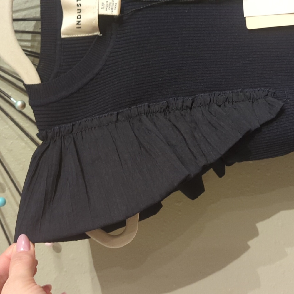 Industry Republic Clothing Women's Size Small Navy Blue Flutter Top Ribbed Nwt - Picture 10 of 12